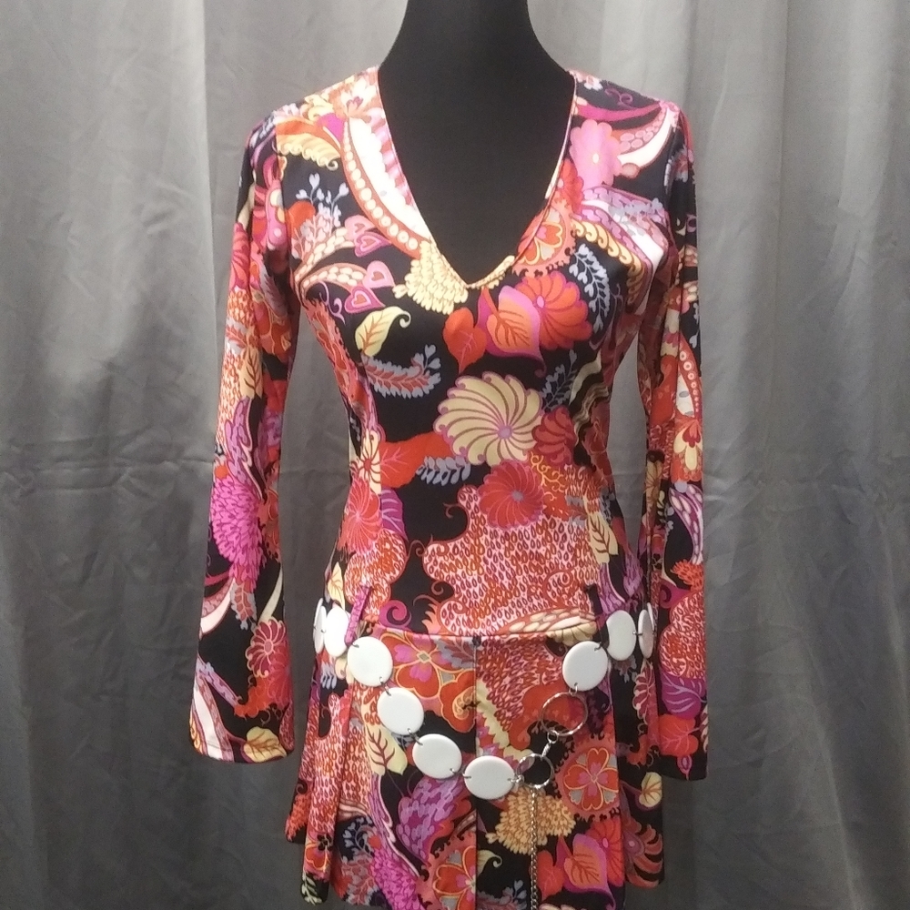 Leg 6 Avenue dress